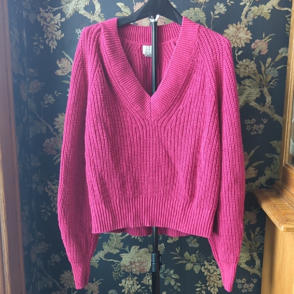 A New Day Deep Vneck Magenta Sweater Size Women's XS